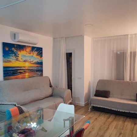 Calle Carril De La Fuente Apartamento โกนิล เด ลาฟรอนเตรา ภายนอก รูปภาพ