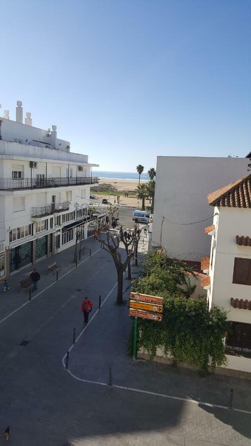 Calle Carril De La Fuente Apartamento โกนิล เด ลาฟรอนเตรา ภายนอก รูปภาพ