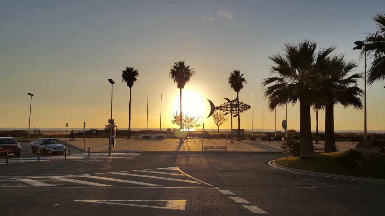 Calle Carril De La Fuente Apartamento โกนิล เด ลาฟรอนเตรา ภายนอก รูปภาพ